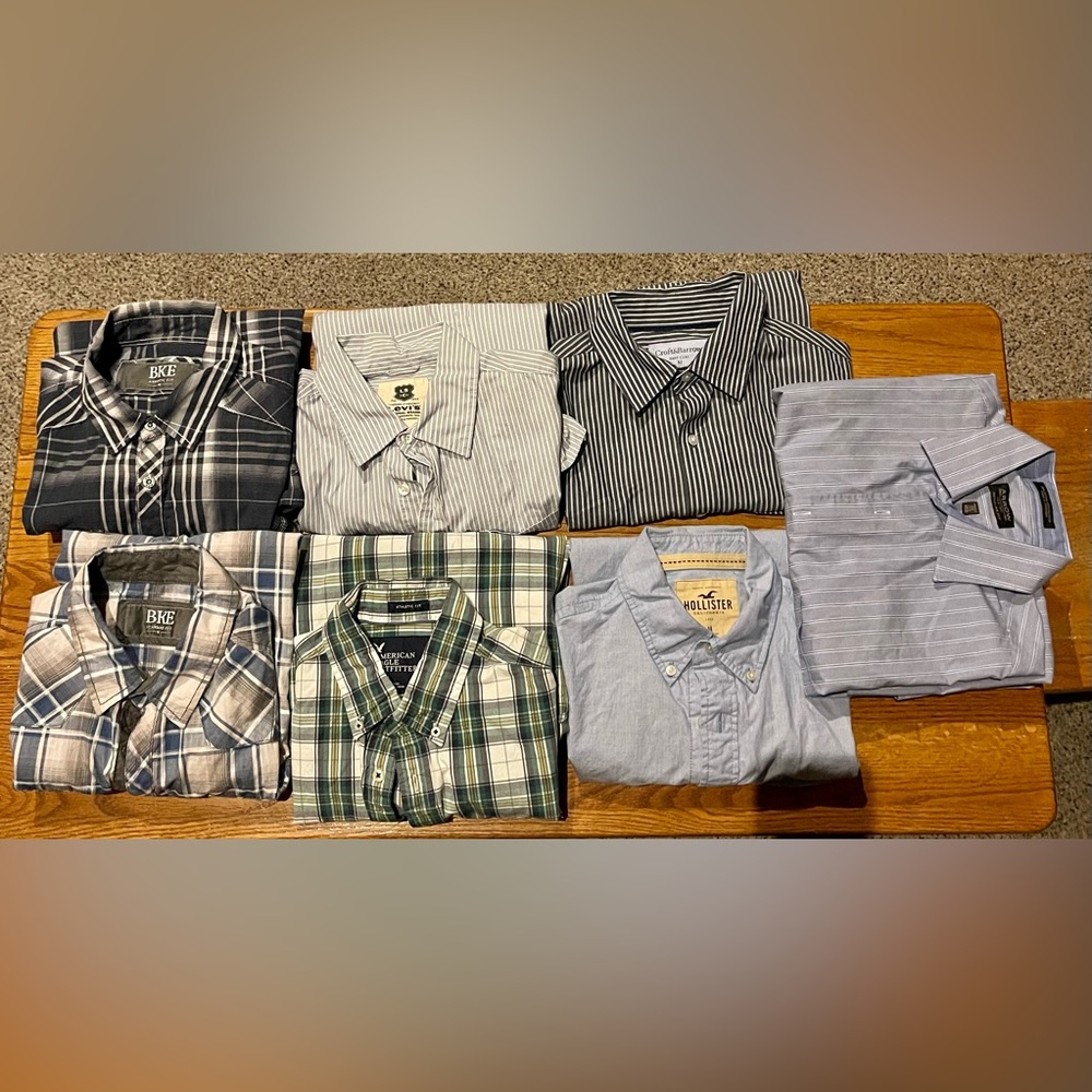 EUC lot of 7 Mens size medium long sleeve button down dress shirts.